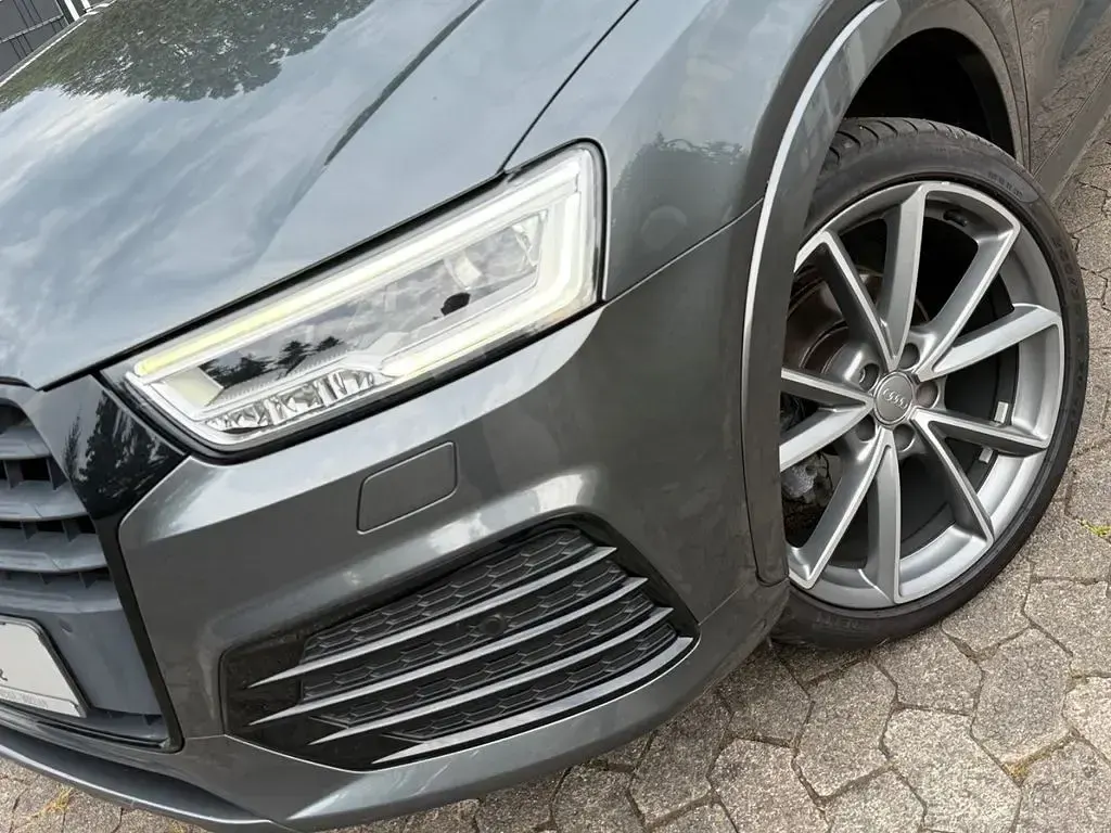 Gebraucht Audi Q3 S-Line 179 PS (131 kW) 2016 Grau SUV