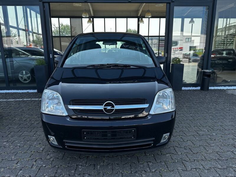 Schwarz Gebraucht 2005 Opel Meriva Cosmo Van / Kleinbus | 3.480 € (Teuer) - Bild 1/4