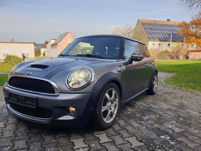 Gebraucht Mini John Cooper Works 192 PS (141 kW) 2009 Grau Kleinwagen
