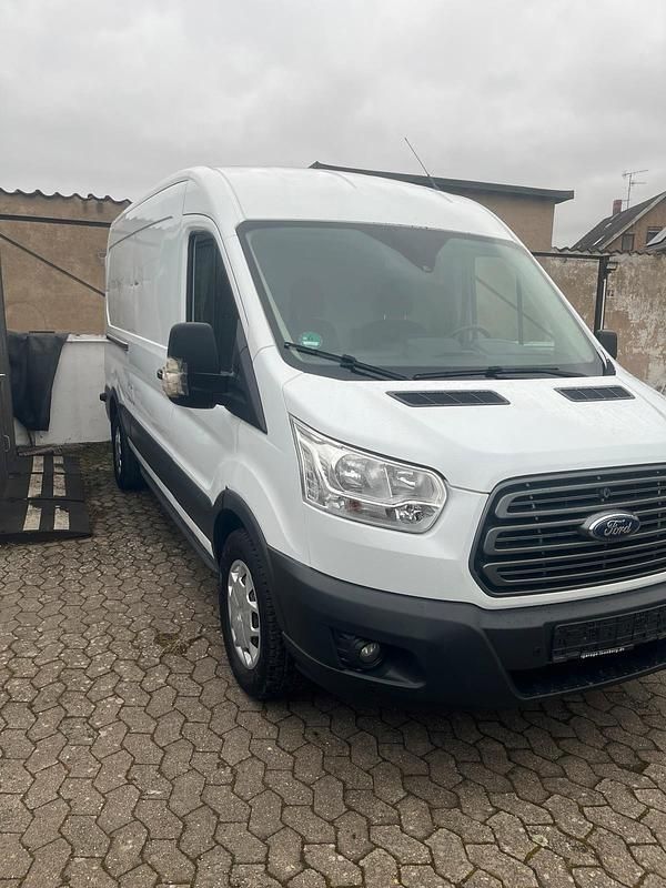 Gebraucht Ford Transit 130 PS (95 kW) 2018 Weiß Van / Kleinbus