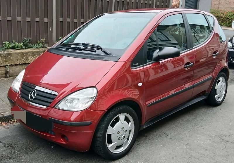 Rot Gebraucht 2001 Mercedes A160 Kleinwagen | 999 € (Guter Preis) - Bild 1/4