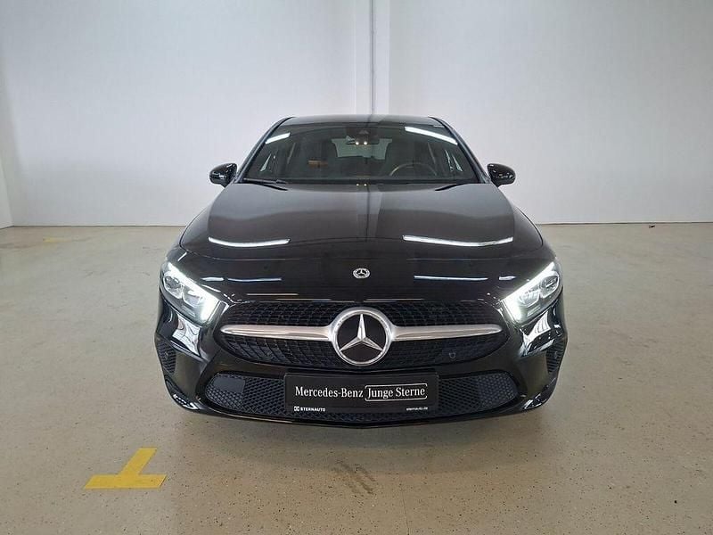 Gebraucht Mercedes A250 Progressive 218 PS (160 kW) 2021 Unilack nachtschwarz Limousine