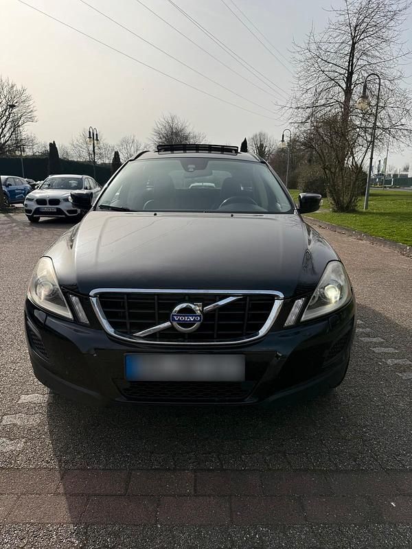 Gebraucht Volvo XC60 163 PS (119 kW) 2011 Schwarz SUV