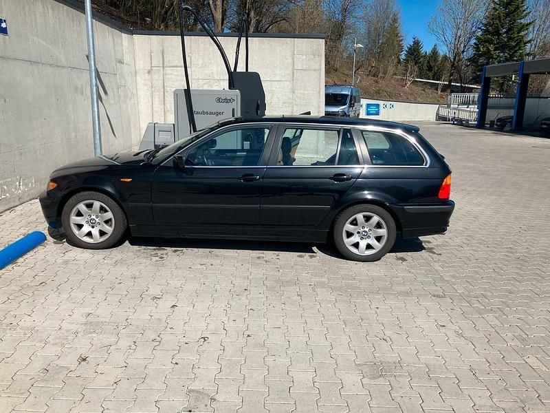 Używany BMW 325 192 KM (141 kW) 2002 Czarny Kombi