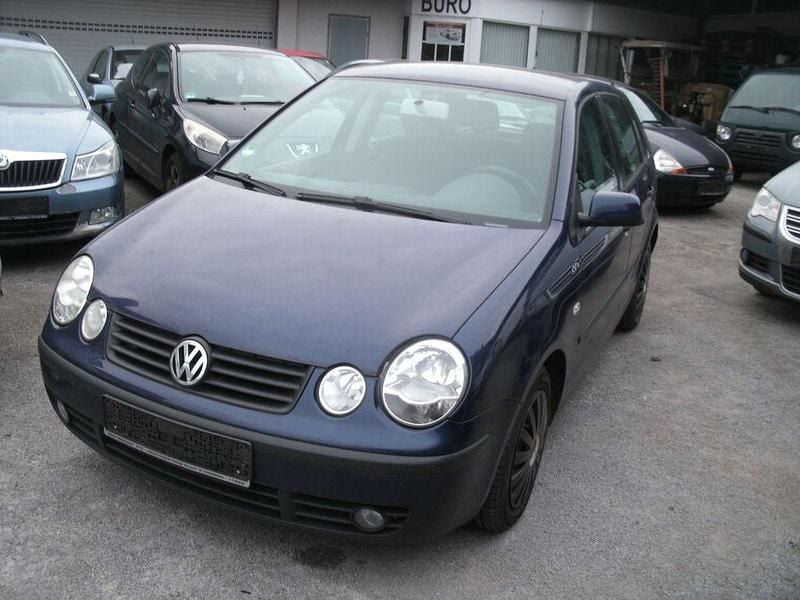 Blau Gebraucht 2004 VW Polo Comfortline Limousine | 799 € (Guter Preis) - Bild 1/4