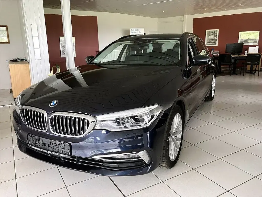 Gebraucht BMW 530 Luxury Line 265 PS (194 kW) 2018 Blau Limousine