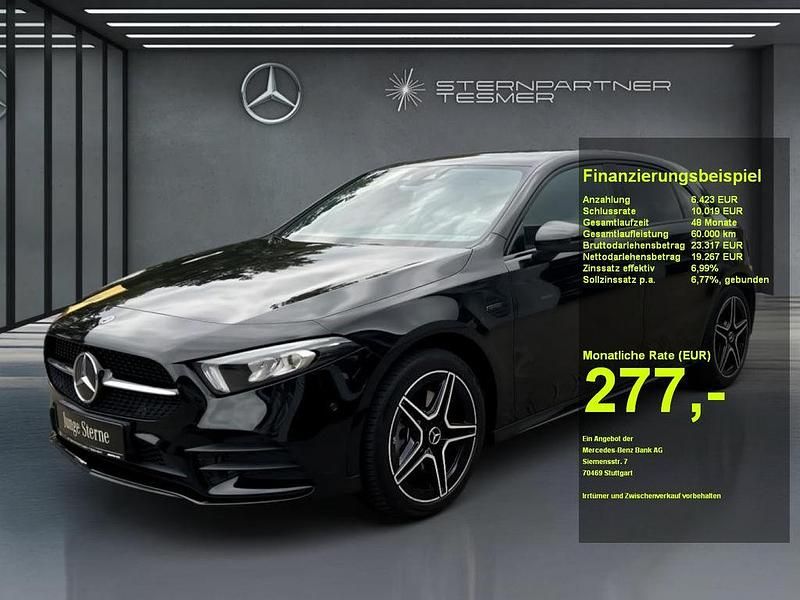 Schwarz Gebraucht 2021 Mercedes A250 AMG Limousine | 25.580 € (Guter Preis) - Bild 1/3