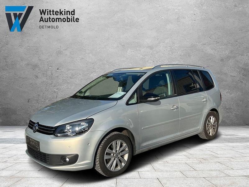 Gebraucht VW Touran Style 140 PS (102 kW) 2012 Silber Van / Kleinbus