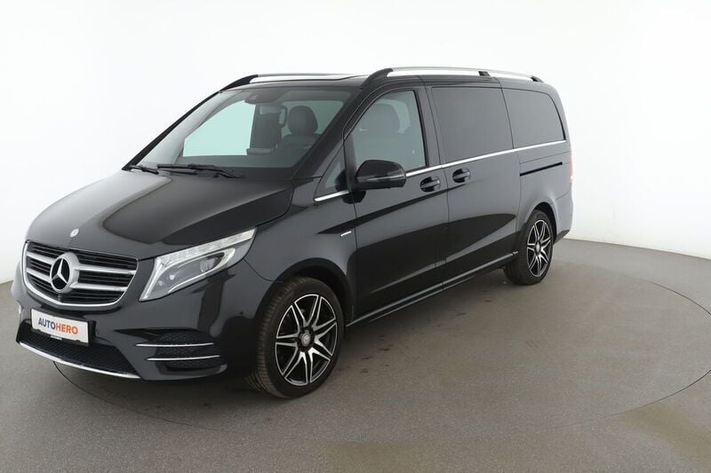 Schwarz Gebraucht 2016 Mercedes V250 Avantgarde Edition Van / Kleinbus | 42.030 € (Guter Preis) - Bild 1/4