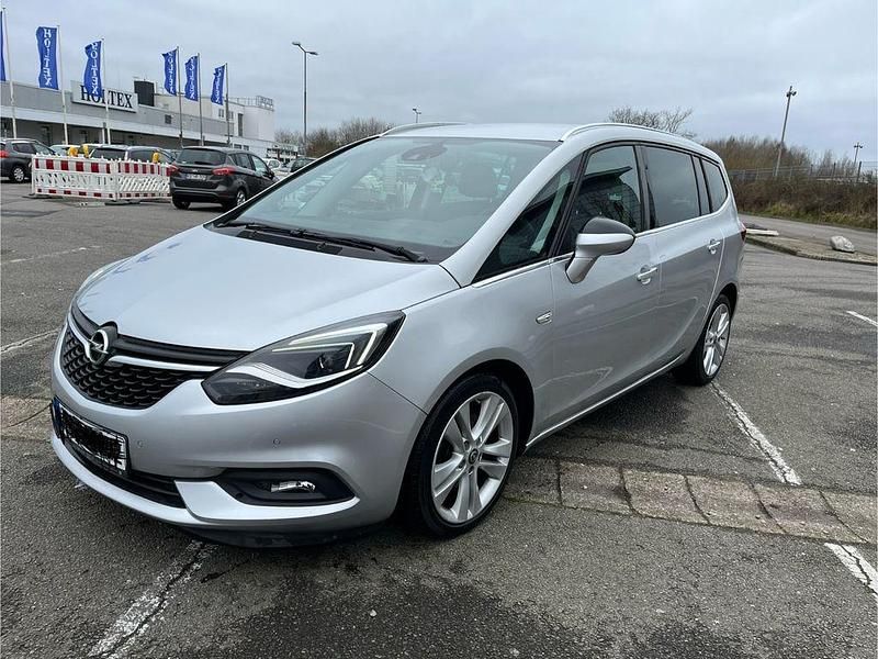 Silber Gebraucht 2017 Opel Zafira Van / Kleinbus | 16.000 € (Fairer Preis) - Bild 1/4