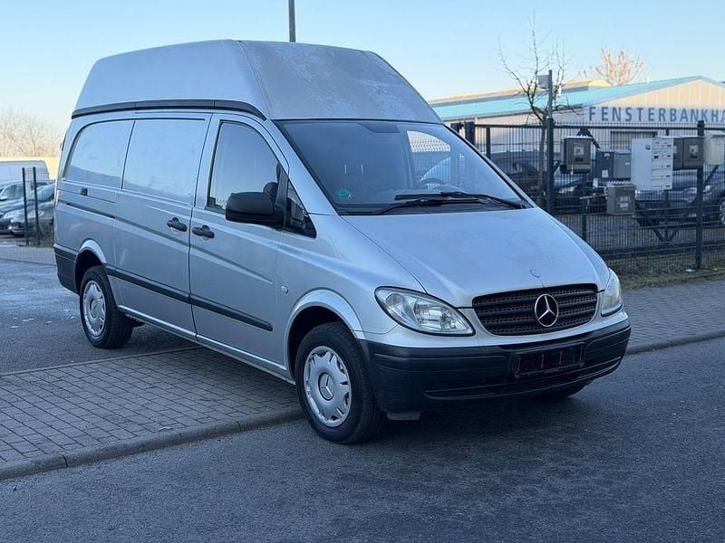 Gebraucht Mercedes Vito 150 PS (110 kW) 2009 Silber Van