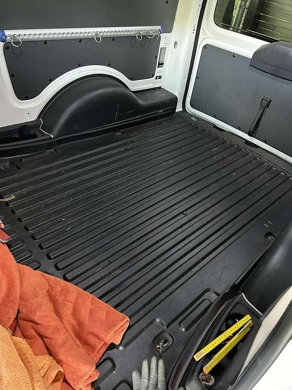 Weiß Gebraucht 2018 VW Caddy Maxi Trendline Van / Kleinbus | 21.000 € (Fairer Preis) - Bild 1/4