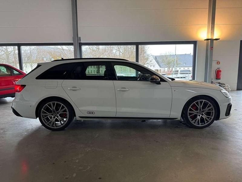 Gebraucht Audi A4 S-Line 286 PS (210 kW) 2022 Weiß Kombi