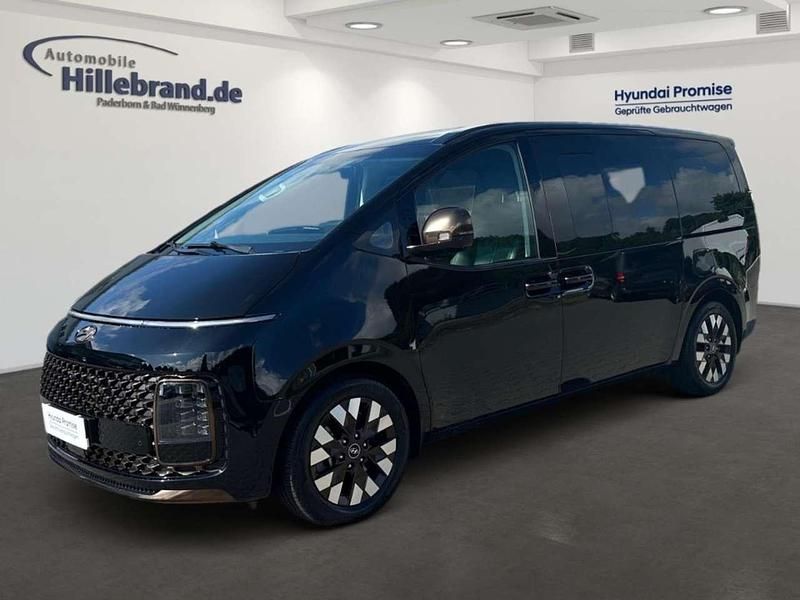 Schwarz Gebraucht 2022 Hyundai Staria Signature Van / Kleinbus | 43.990 € (Fairer Preis) - Bild 1/4