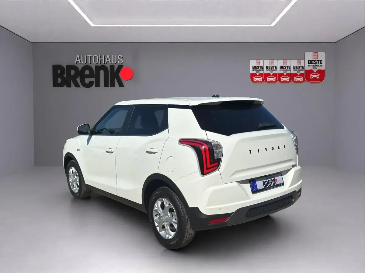 Neu KGM Tivoli 163 PS (119 kW) 2026 Grand white SUV