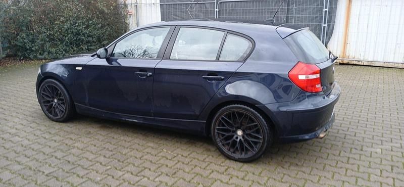 Gebraucht BMW 116 122 PS (89 kW) 2008 Blau Kleinwagen