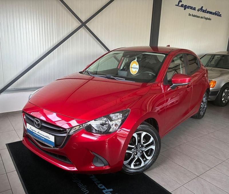 Rot Gebraucht 2017 Mazda 2 Kizoku Limousine | 8.999 € (Guter Preis) - Bild 1/4