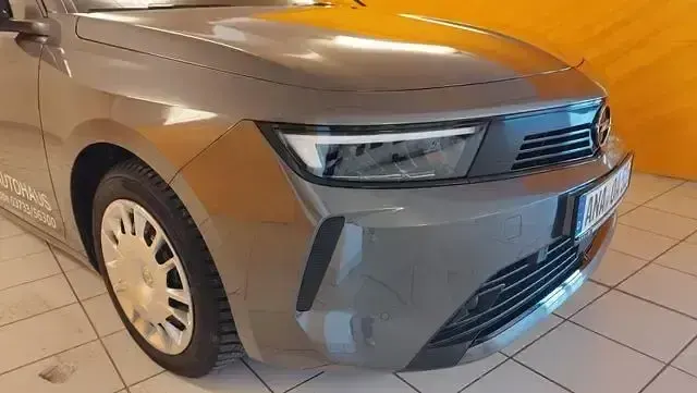 Gebraucht Opel Astra Edition 110 PS (80 kW) 2024 Vulkan grau (metallic) Kleinwagen