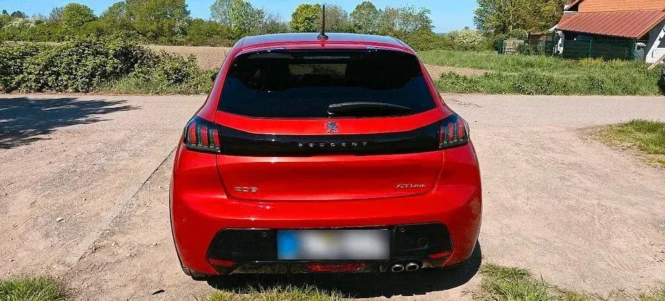 Gebraucht Peugeot 208 GT-line 131 PS (96 kW) 2020 Rot Kleinwagen