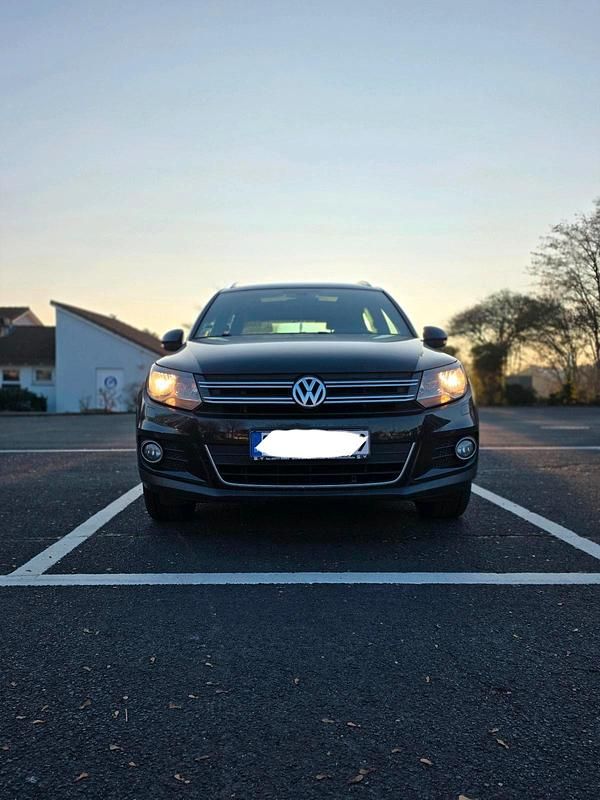 Schwarz Gebraucht 2013 VW Tiguan SUV | 13.100 € (Etwas zu teuer) - Bild 1/4