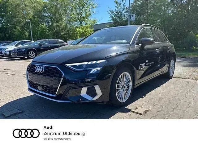 Używany Audi A3 Advanced 150 KM (110 kW) 2023 Czarny Sedan/Limuzyna