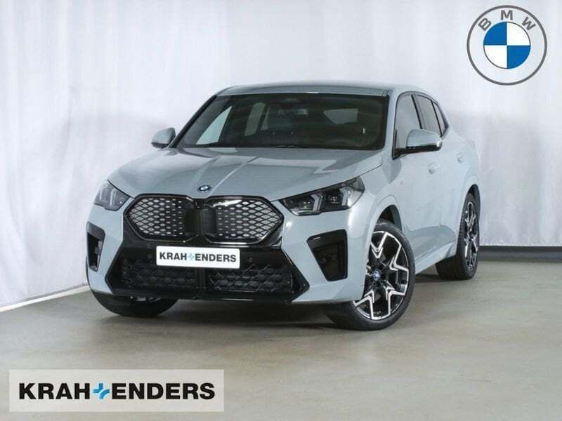 Metallic Gebraucht 2024 BMW iX2 M Sport SUV | 57.760 € - Bild 1/4