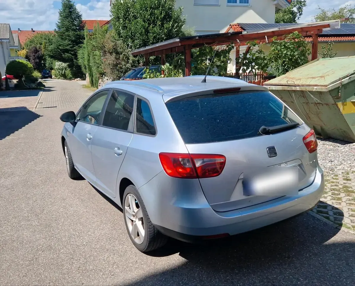 Gebraucht Seat Ibiza ST Ecomotive 105 PS (77 kW) 2011 Silber Kombi