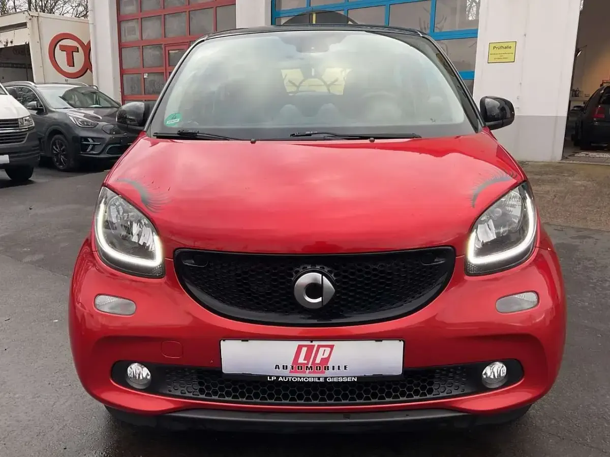 Używany Smart ForFour Passion 147 KM (108 kW) 2016 Czarny Hatchback