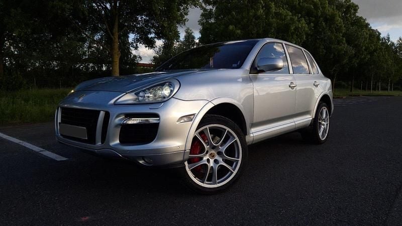 Silber Gebraucht 2009 Porsche Cayenne Turbo SUV | 14.999 € (Guter Preis) - Bild 1/4