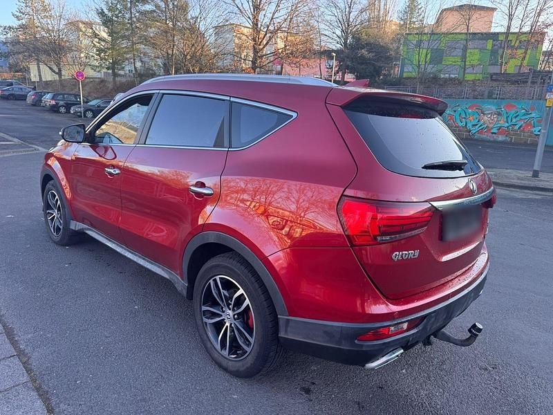 Gebraucht DFSK Glory 580 143 PS (105 kW) 2019 Rot SUV