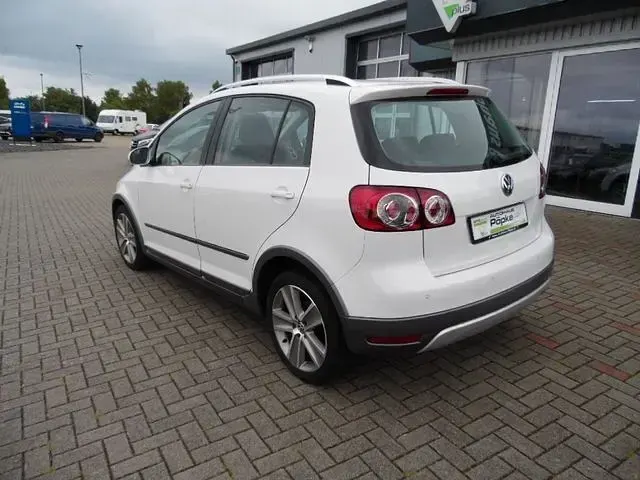Używany VW Golf Plus Cross 105 KM (77 kW) 2011 Biały Minivan
