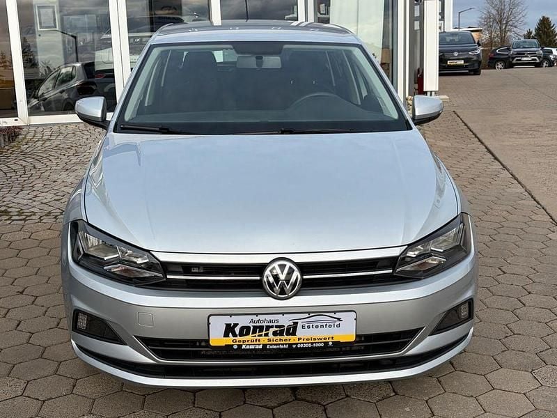 Gebraucht VW Polo Comfortline 95 PS (69 kW) 2020 Silber Kleinwagen