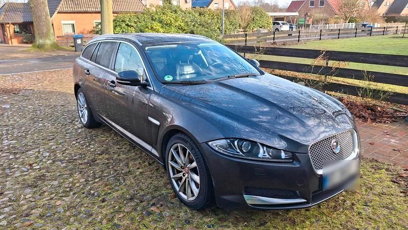 Second-hand Jaguar XF 200 CP (147 kW) 2014 Andere farben Break