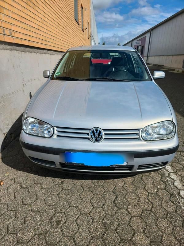 Grau Gebraucht 1998 VW Golf IV Limousine | 2.400 € (Etwas zu teuer) - Bild 1/4