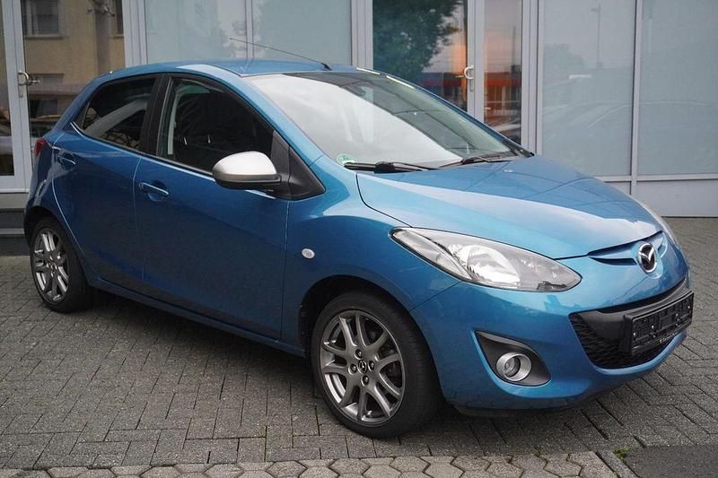 Blau Gebraucht 2014 Mazda 2 Sendo Limousine | 7.999 € (Fairer Preis) - Bild 1/4