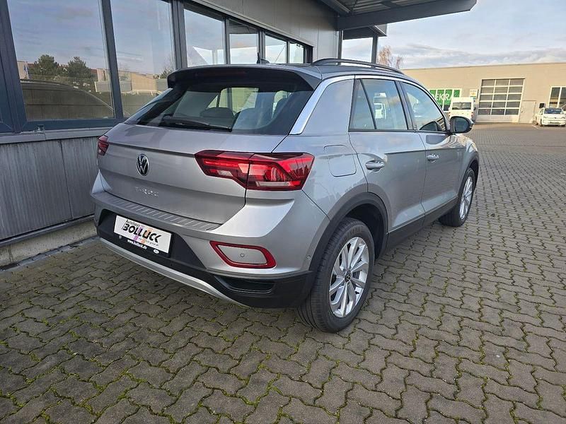 Gebraucht VW T-Roc Life 110 PS (80 kW) 2022 Silber SUV