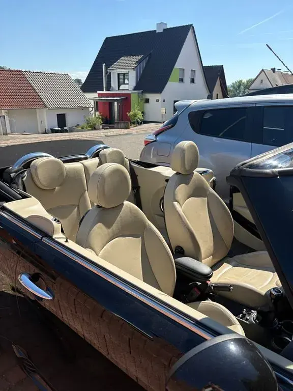 Gebraucht Mini Cooper S Cabriolet 184 PS (135 kW) 2011 Schwarz Cabrio
