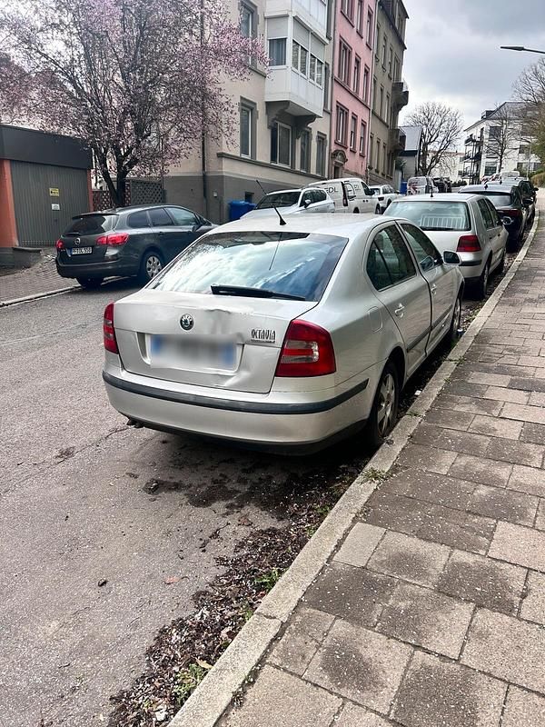 Gebraucht Skoda Octavia 105 PS (77 kW) 2005 Silber Limousine
