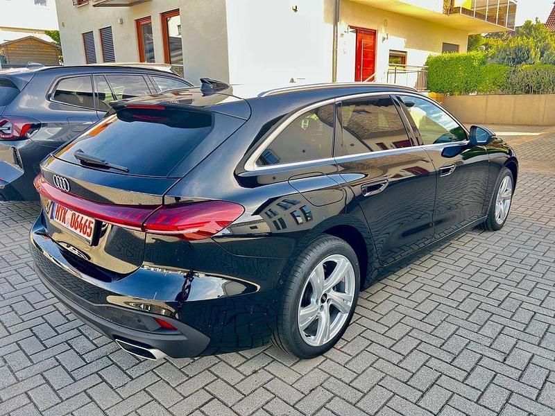 Gebraucht Audi A5 Sport 150 PS (110 kW) 2025 Schwarz Kombi