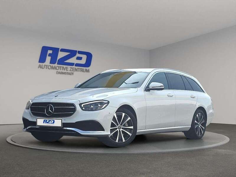 Weiß Gebraucht 2022 Mercedes E300 Kombi | 31.880 € (Fairer Preis) - Bild 1/4