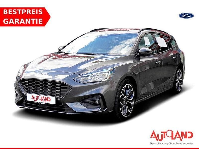 Grau Gebraucht 2021 Ford Focus ST-Line Kombi | 16.990 € (Teuer) - Bild 1/4