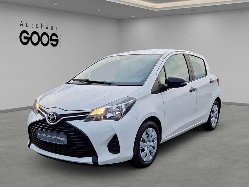Gebraucht Toyota Yaris Basis 69 PS (50 kW) 2016 Weiß Kleinwagen