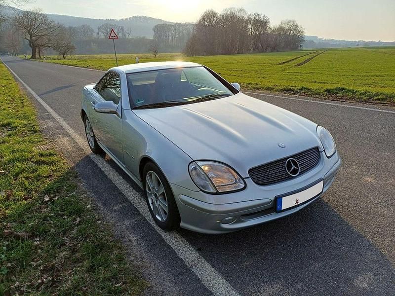 Gebraucht Mercedes SLK200 163 PS (119 kW) 2004 Silber Cabrio