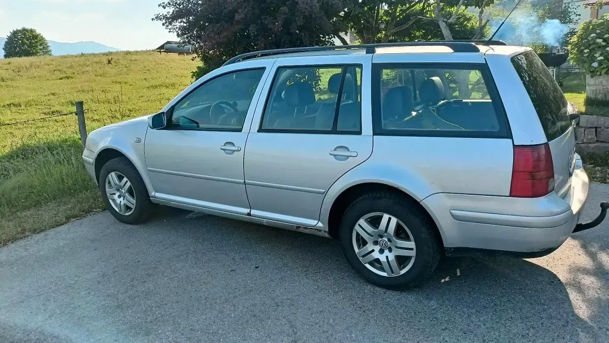 Gebraucht VW Golf IV 116 PS (85 kW) 2000 Silber Kombi