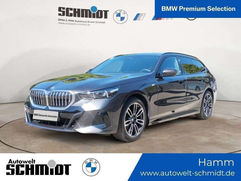 Sophistograu brillanteffekt Gebraucht 2024 BMW 520 M Sport Kombi | 50.486 € (Superpreis) - Bild 1/3