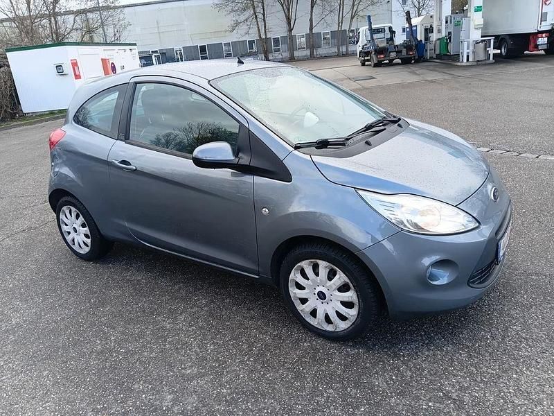 Gebraucht Ford Ka Titanium 69 PS (50 kW) 2009 Grau Kleinwagen