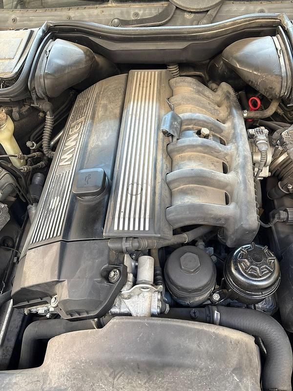 Gebraucht BMW 520 150 PS (110 kW) 1997 Blau Kombi