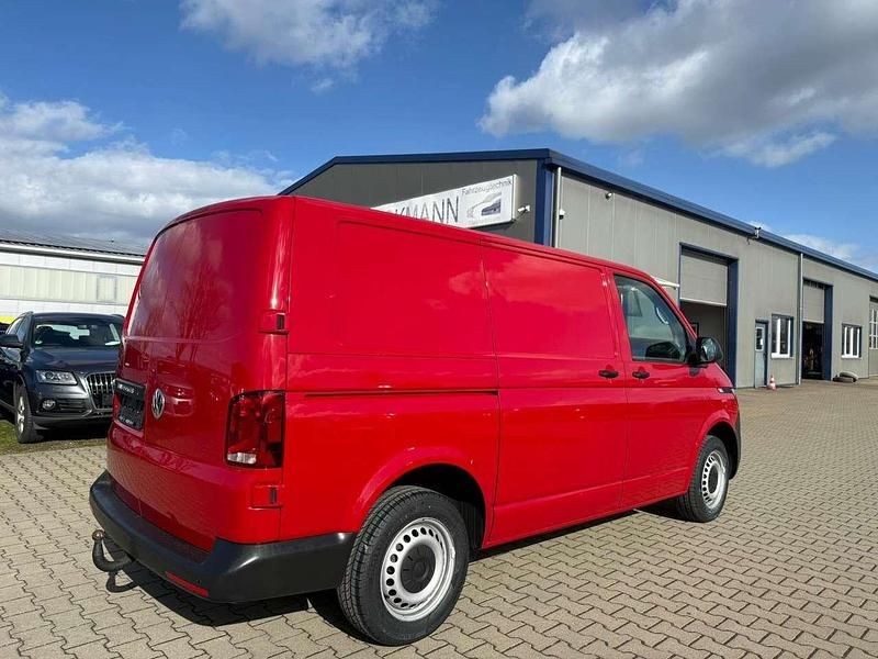 Gebraucht VW Transporter 110 PS (80 kW) 2020 Kirschrot Van