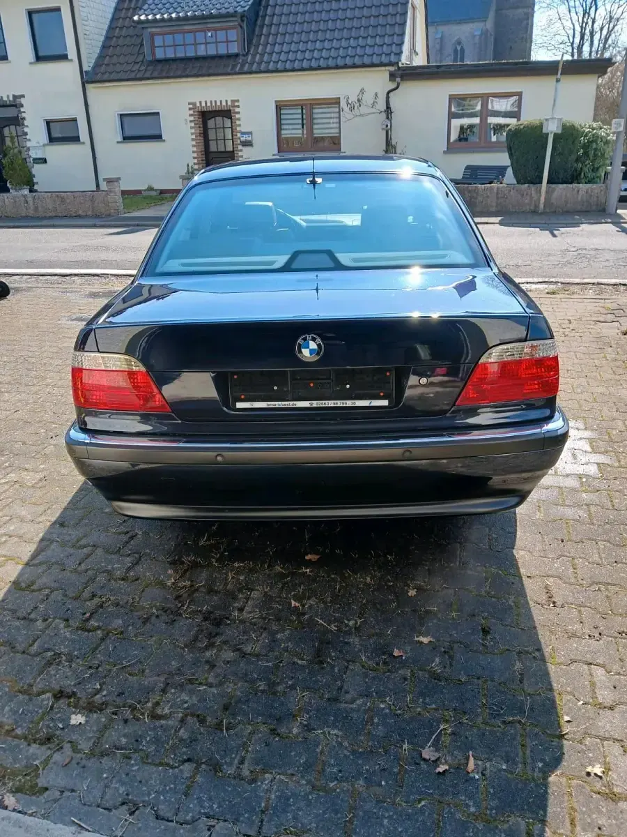 Gebraucht BMW 740 286 PS (210 kW) 1997 Blau Limousine