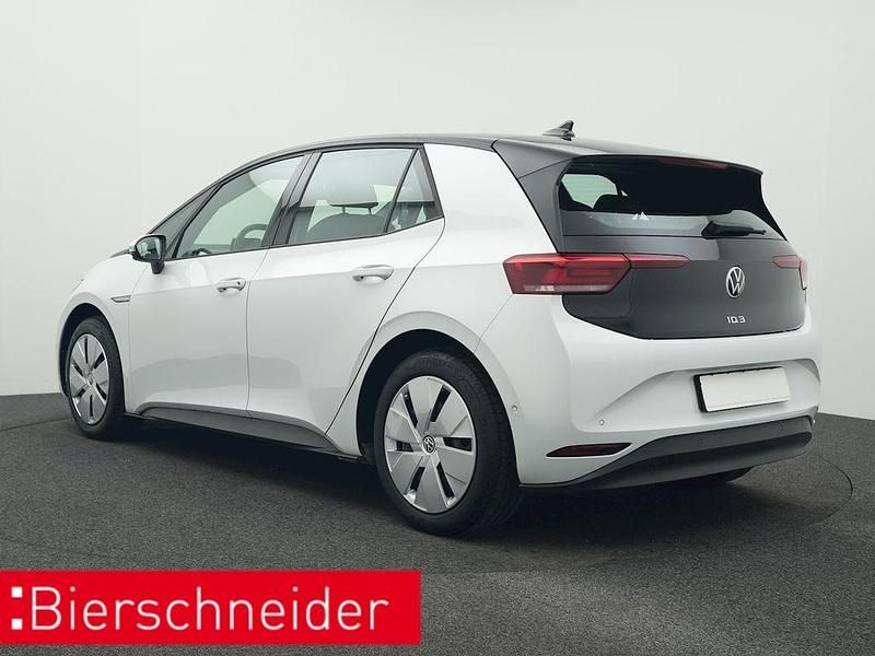 Gebraucht VW ID.3 Pure 110 kW (150 PS) 2022 Weiss Kleinwagen